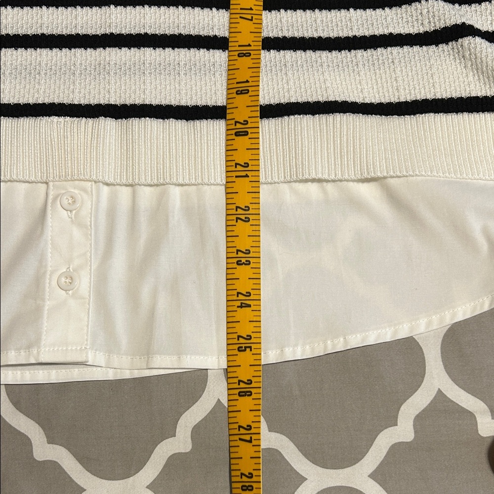 Adrianna Papell Off White Textured V-Neck Sweater - Picture 9 of 12